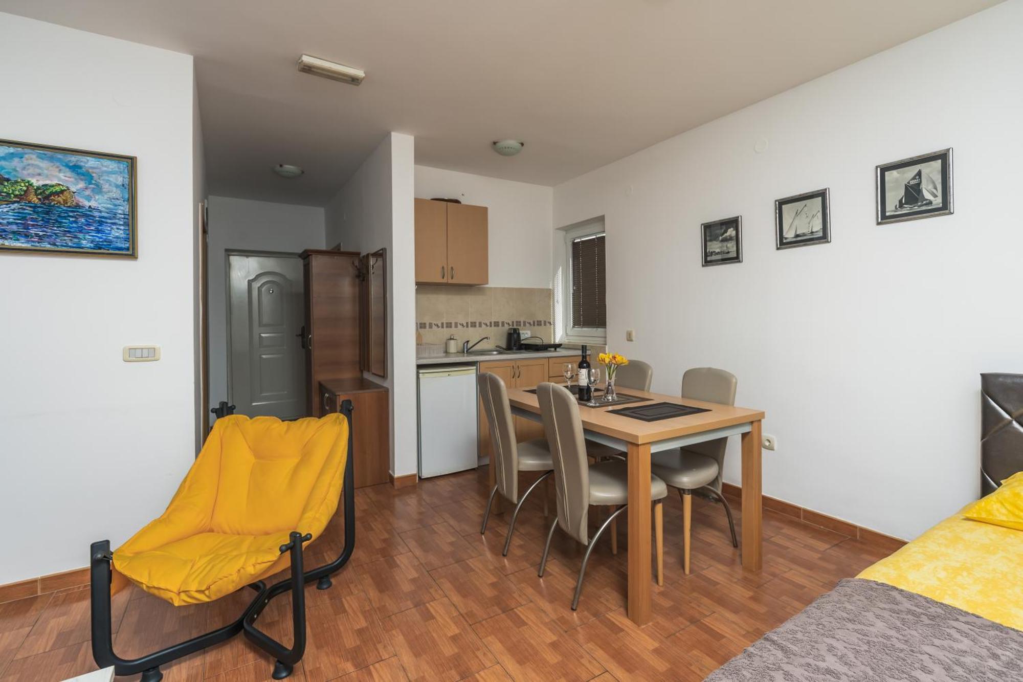 Apartments Franicevic Петровац Экстерьер фото